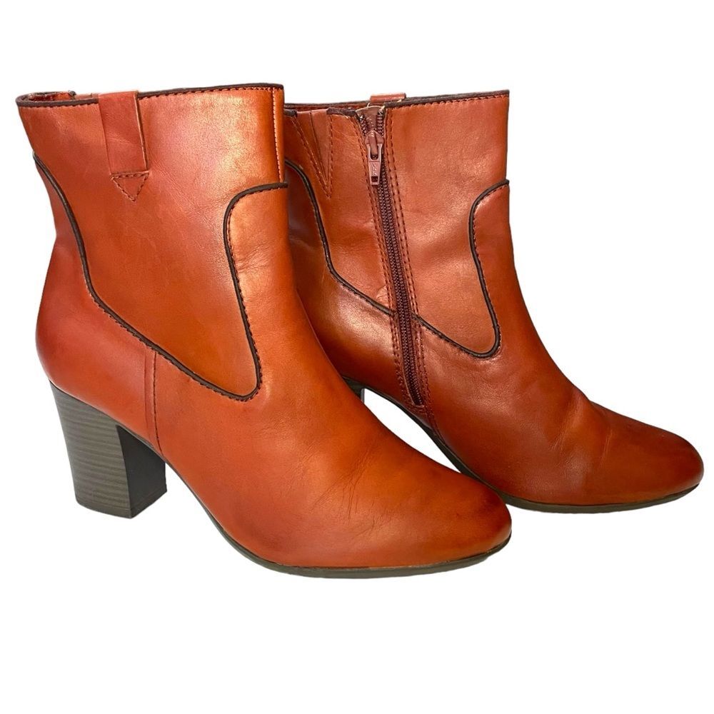 Clarks Stroll Vine Rust Leather Ankle Booties Size 9
